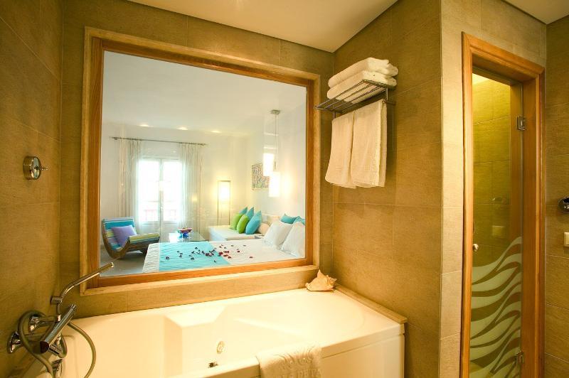 Petasos Beach Resort & Spa - Small Luxury Hotels Of The World Platys Gialos  Bilik gambar